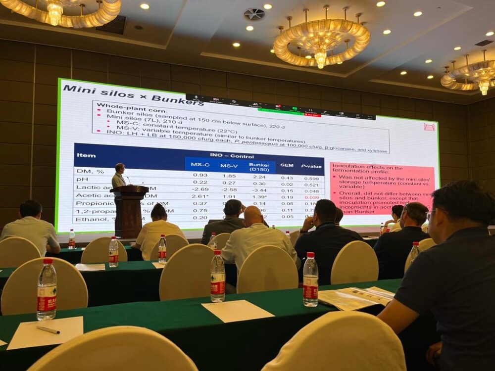 An oral presentation of new data, ‘Methodological milestones in assessing silage inoculants effects: examples with a Lentilactobacillus hilgardii-based technology’ shared by Eric Chevaux, Global Applied R&D Manager. 